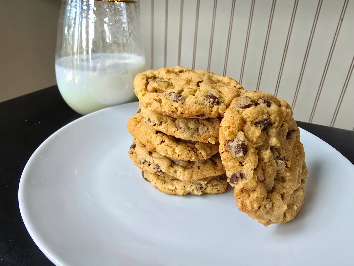 Charlie's Peanut Butter Chocolate Chip Oatmeal Cookies