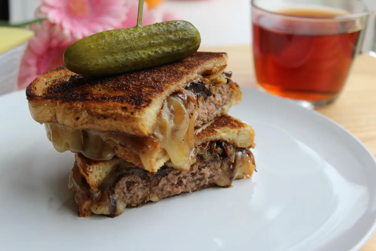 Patty Melt – The Ultimate Burger Meets Grilled Cheese Sandwich 🥪🔥
