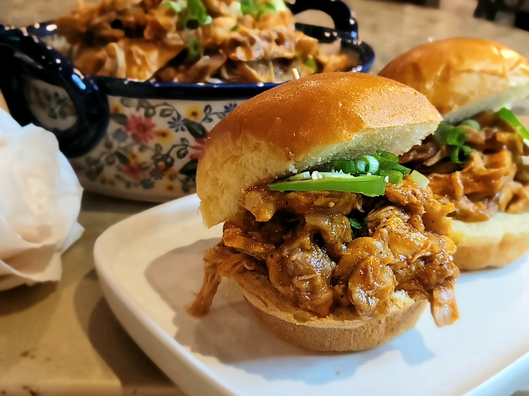 Bánh Mì Gà Xé – Phiên Bản "Sloppy Joes" Từ Gà Siêu Ngon 🍗🥪 preparation step 1