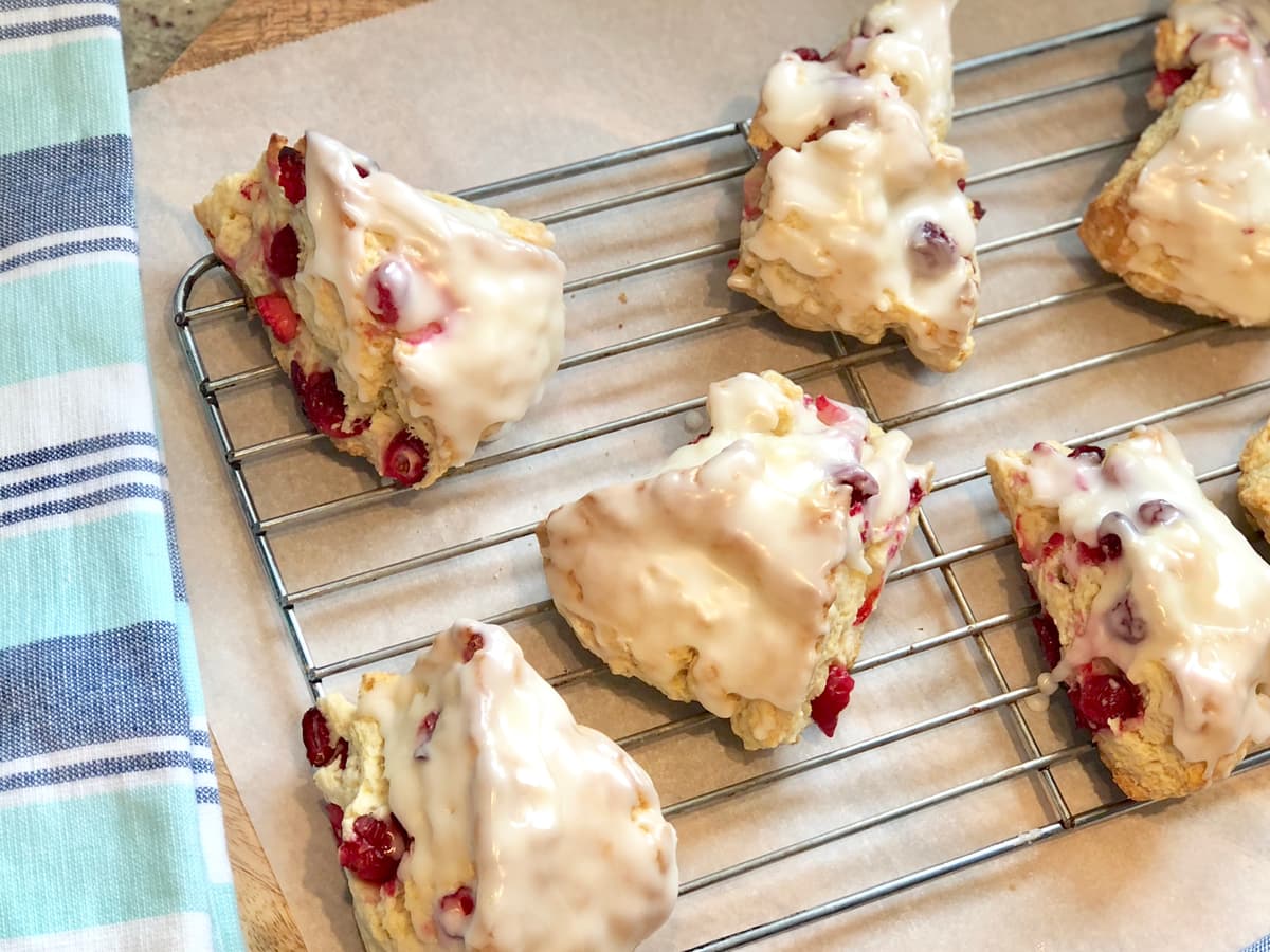 Lemon Cranberry Scones – Light, Flaky, and Bursting with Flavor! 🍋🍊 preparation step 3