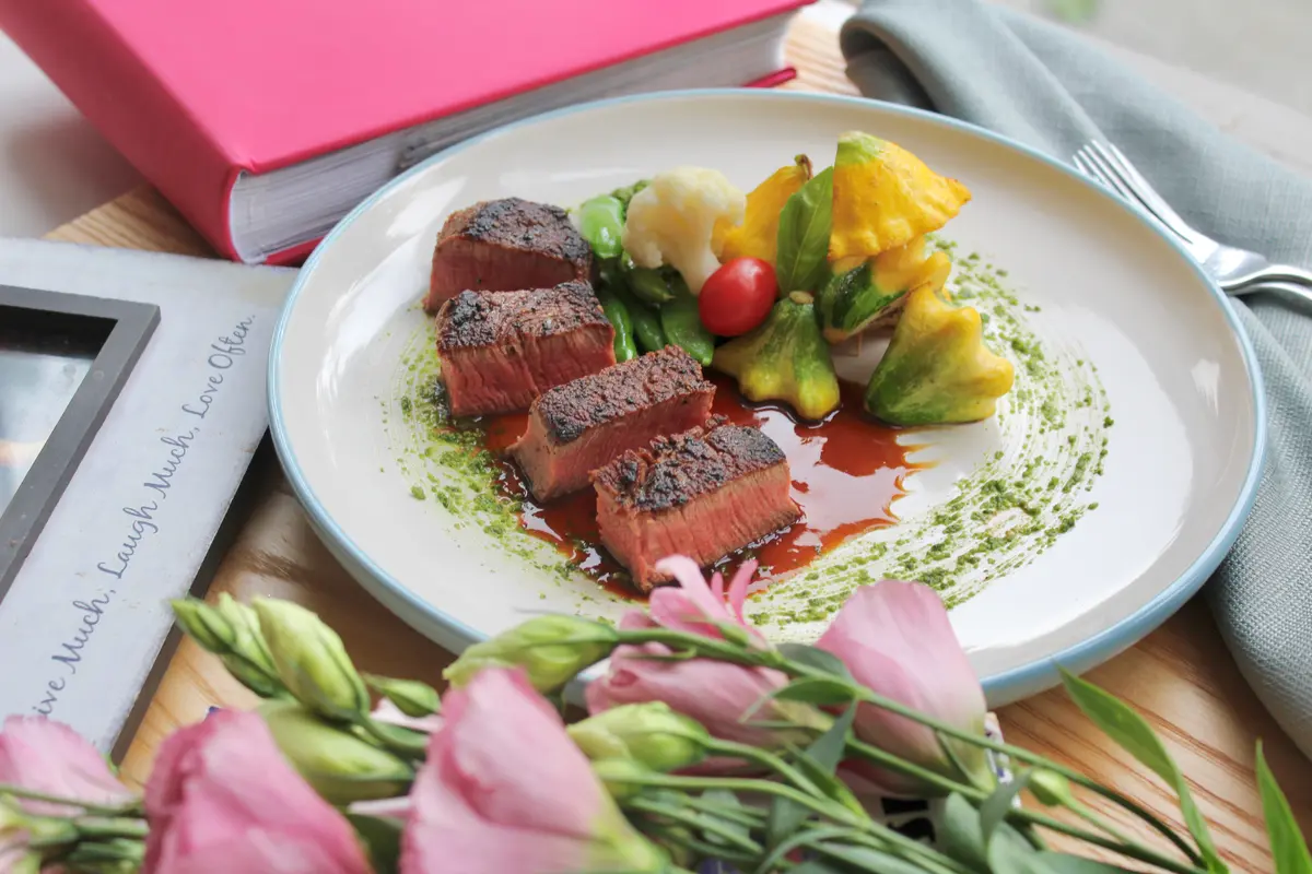 Perfect Filet Mignon Every Time – With Peppercorn Sauce or Demi-Glace