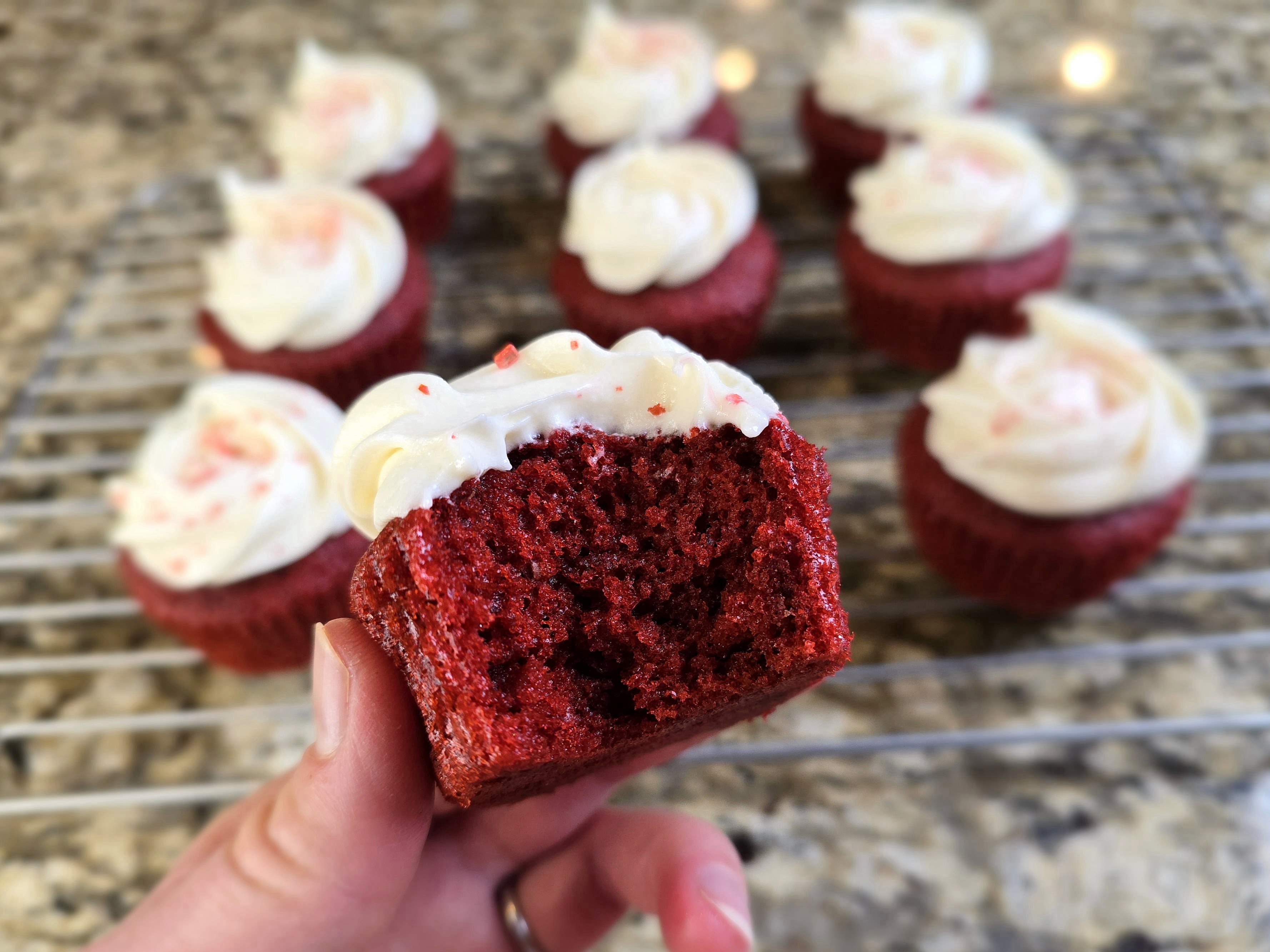 Cupcake Red Velvet Eleganti e Sorprendenti