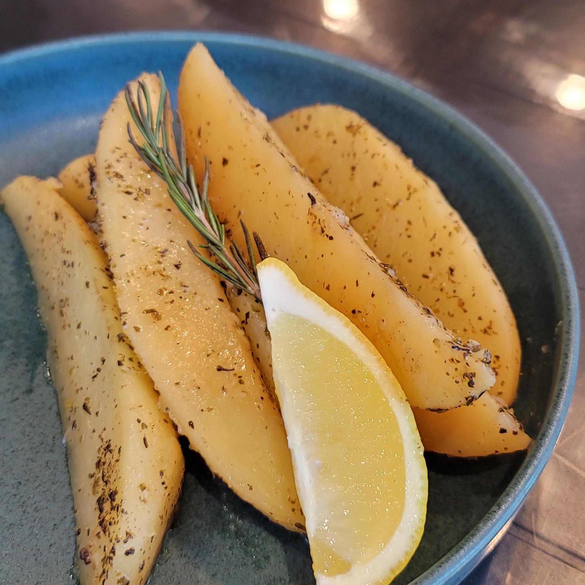Pommes de terre grecques au citron – Fraîches et pleines de saveur! preparation step 2
