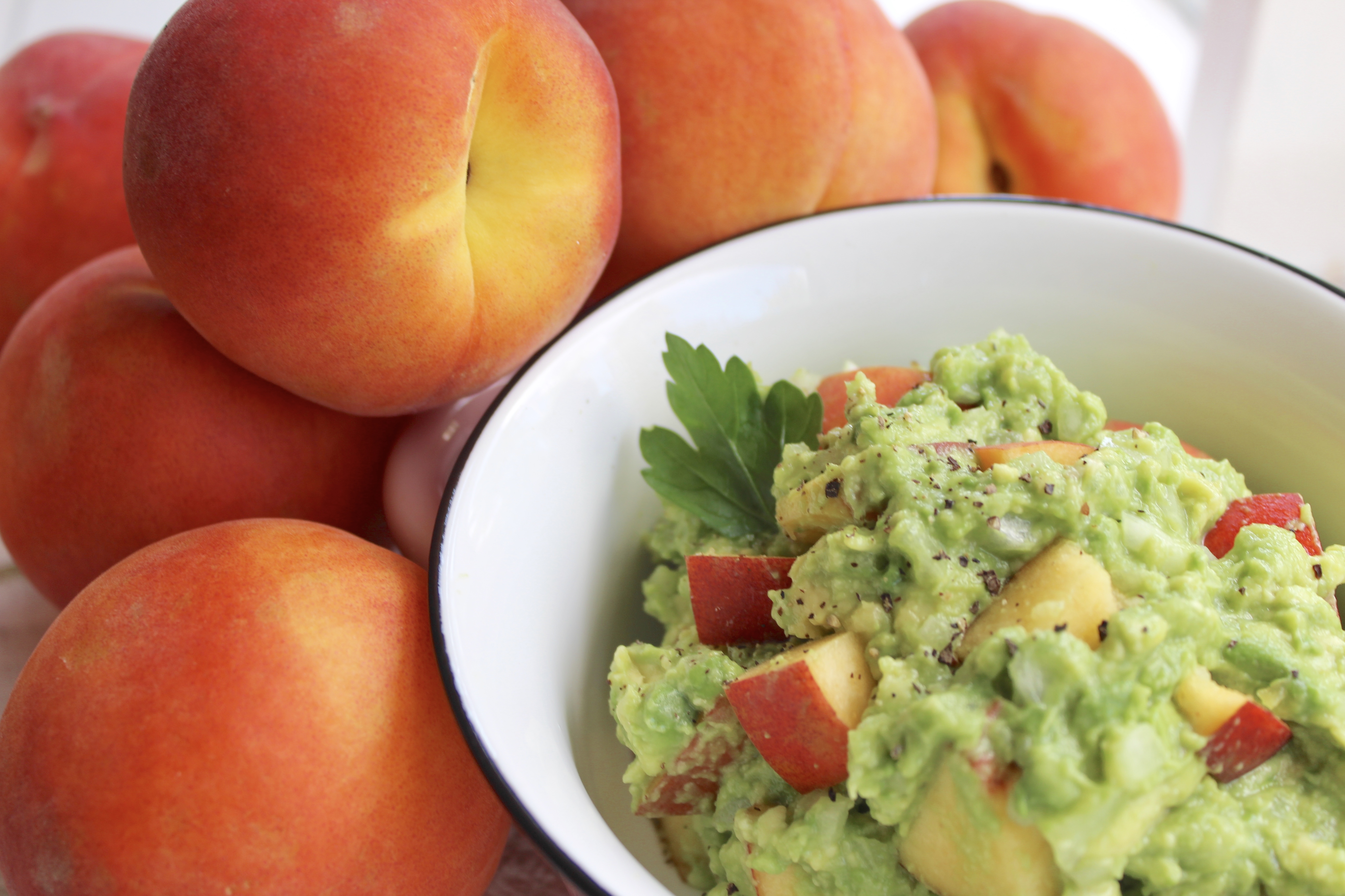 Идеальный гуакамоле – простые ингредиенты, проверенная техника! 🥑 preparation step 1