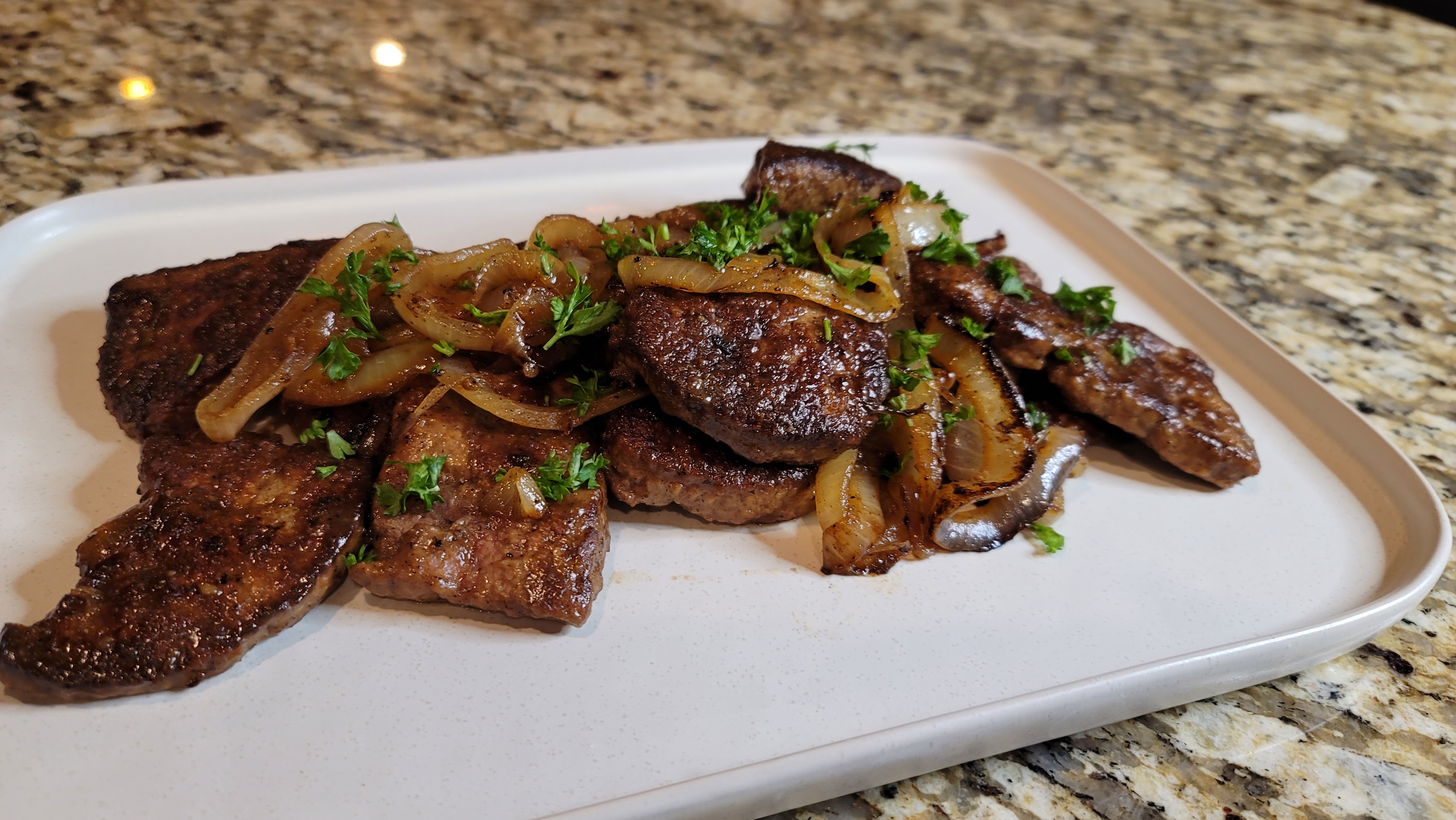 肝脏炒洋葱 preparation step 1